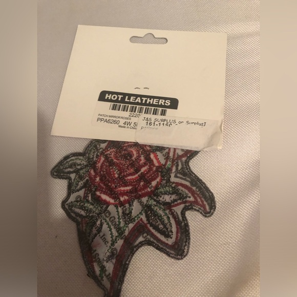 ❤️Hot Leathers Rose Iron-on Patch - 796 $12 or 🎉 - Picture 2 of 2
